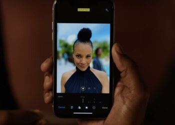 Apple ปล่อยโฆษณาตัวใหม่ของ iPhone XS และ XR เน้นฟีเจอร์ Depth Control นำเสนอผ่านมุขตลกเล็กน้อย