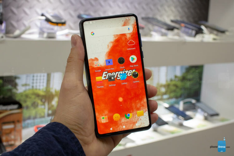 Energizer เปิดตัว Power Max P18K Pop สมาร์ทโฟนแบต 18,000mAh ความจุมากที่สุดในโลก พร้อมกล้องเซลฟี่แบบ Pop-up เครื่องหนาเท่ามือถือ 3 เครื่อง