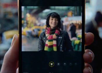 Apple ปล่อยวีดีโอสอนการใช้ iPhone เกี่ยวกับการใช้งาน Live Photos, Depth Control, เทคนิคการถ่ายภาพ Stage Light Mono