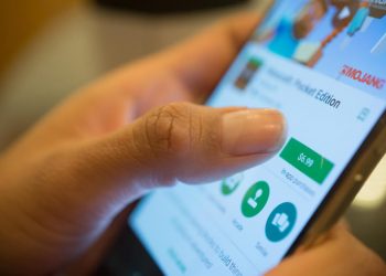 ด่วน!! พบแอพถ่ายภาพยอดฮิตบน Android กว่า 29 แอพ ขโมยข้อมูลส่วนตัวผู้ใช้งาน ตรวจสอบรายชื่อทั้งหมดได้ที่นี่