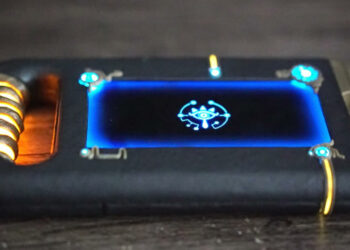 แฟนเกมชาวญี่ปุ่น สร้างเคส iPhone เหมือนกับ Sheikah Slate จากเกม The Legend of Zelda: Breath of the Wild