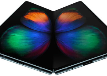 Samsung พร้อมเป็นผู้ผลิตจอแสดงผลพับได้ ให้กับ Apple และ Google