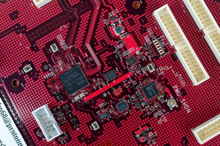 ต้นแบบทางวิศวกรรมของ iPhone รุ่นแรก ถูกเปิดเผยออกมาเป็นครั้งแรก!!