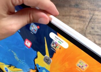 iPad Pro กับ Apple Pencil 2 อาจสร้างปัญหาเล็กๆ ที่กวนใจเจ้าของรถยนต์ที่ต้องเปิดประตูด้วยรีโมท