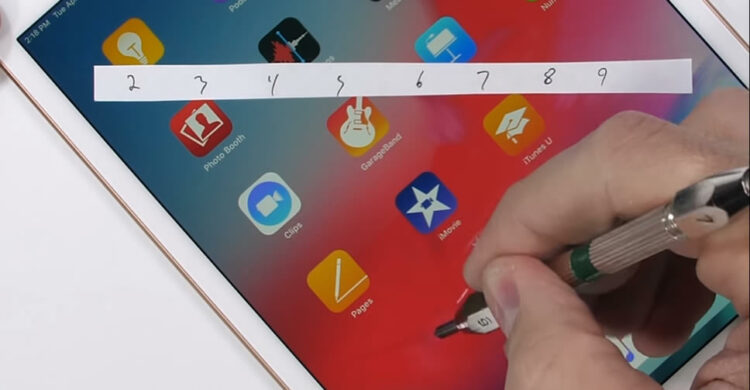 ทนทานเหลือเชื่อ!! iPad mini 5 ถูกทดสอบความทนทาน ดัดให้โค้งงอด้วยมือเปล่า แต่ยังรอดมาได้