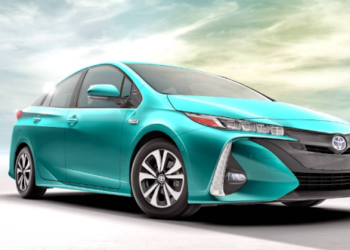 รถยนต์ไฮบริด Toyota Prius Prime 2020 พร้อมสนับสนุน CarPlay และ Amazon Alexa เป็นอุปกรณ์มาตรฐาน