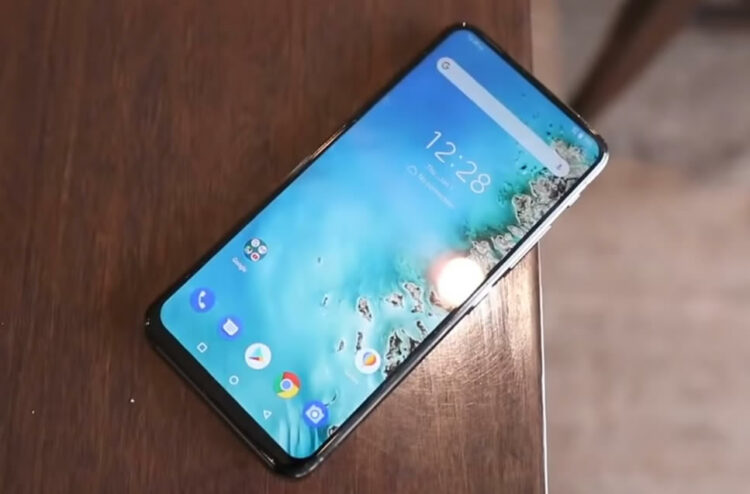 ภาพหลุดเครื่องจริง Asus Zenfone 6 พร้อมภาพเรนเดอร์ทางการ ยืนยันใช้กล้องหมุนได้ และเปิดเผยสเปกที่สำคัญ