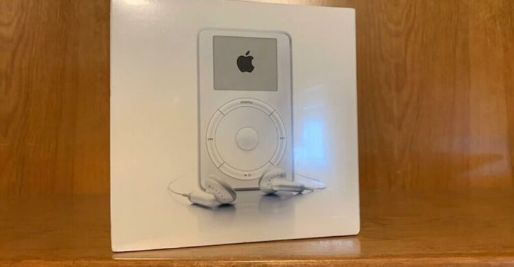 สนมั้ย!! iPod รุ่นแรก ในสภาพสมบูรณ์ไม่เคยแกะกล่อง ถูกนำมาจำหน่ายบน eBay ในราคาแพงกว่าเดิม 50 เท่า ราว 635,300 บาท