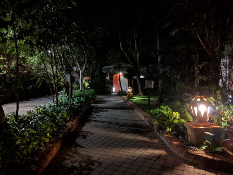 ชมภาพถ่ายจาก Pixel 3a XL ทั้งในสภาพแสงกลางวัน แสงน้อย และ Night Sight