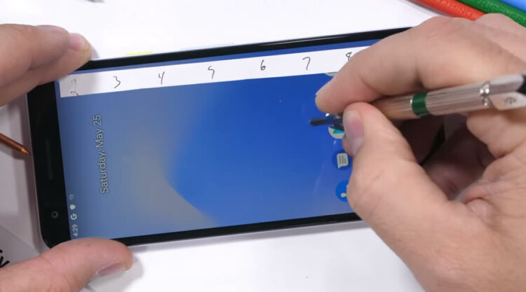 Google Pixel 3a ถูกทดสอบความทนทานแล้ว แสดงให้เห็นถึงความแข็งแรงของวัสดุพลาสติก