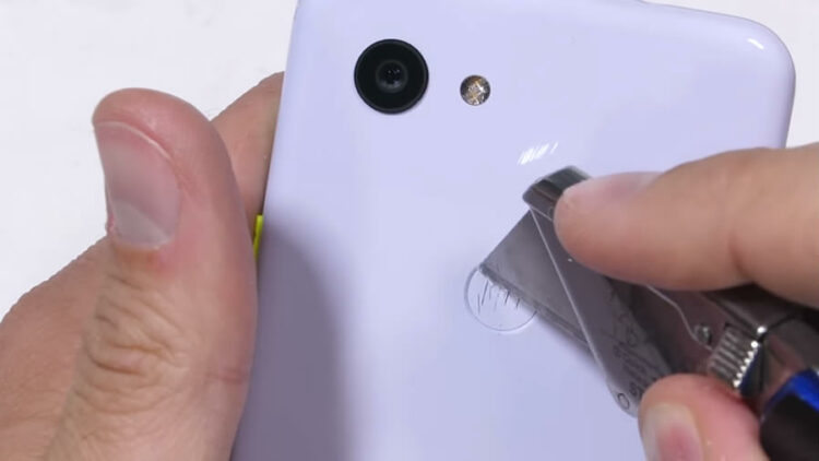 Google Pixel 3a ถูกทดสอบความทนทานแล้ว แสดงให้เห็นถึงความแข็งแรงของวัสดุพลาสติก