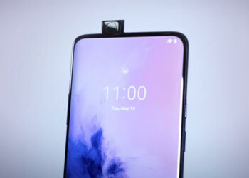OnePlus 7 Pro สามารถเปิดขวดได้ โดยใช้กล้องเซลฟี่งัด