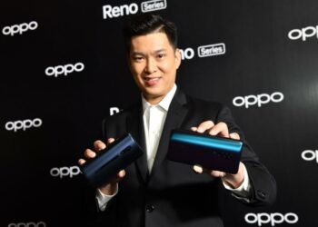 เปิดตัวแล้ว! “OPPO Reno Series” ระดับใหม่ของสมาร์ทโฟนพรีเมี่ยม จัดเต็มซูมขั้นสุดถึง 60 เท่า ดีไซน์หรูพร้อมกล้องหน้า “Pivot Rising Camera” ประกาศครองอันดับ 1 ในตลาดสมาร์ทโฟนไทย