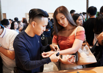 ผลิตภัณฑ์ 10 รายการ ที่ไม่น่าเชื่อว่าจะหาซื้อได้จากในร้านค้าออนไลน์ Apple Store