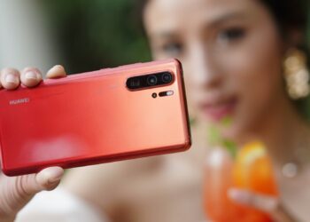 เตรียมเป็นเจ้าของ HUAWEI P30 Pro Limited Edition ในสีใหม่ Amber Sunrise ก่อนใคร พร้อมของแถมเพิ่มพิเศษ 5 โมงเย็นวันศุกร์นี้