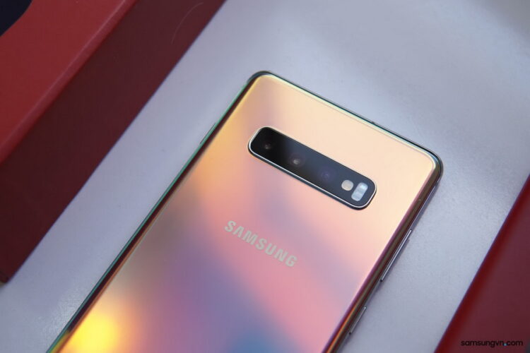 Samsung เปิดตัว Galaxy S10+ รุ่นพิเศษ Park Hang Seo มาพร้อมบอดี้สีใหม่ Prism Silver