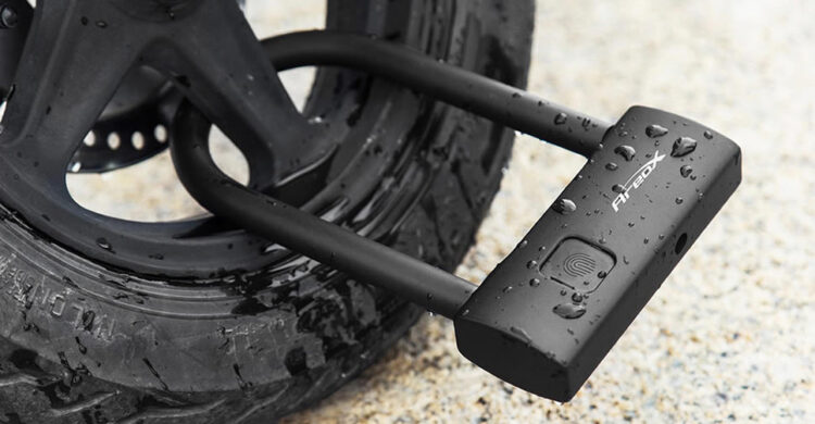 Xiaomi AreoX Smart Fingerprint U-Lock แม่กุญแจที่ไขได้ด้วยลายนิ้วมือ เหมาะสำหรับล็อคล้อจักรยาน ราคาราว 890 บาท