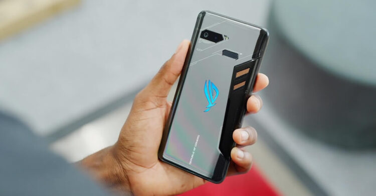 Asus ROG Phone 2 ถูกลือว่าจะเปิดตัว 23 กรกฎาคมนี้ มาพร้อมจอรีเฟรช 120Hz ใช้ชิป  Snapdragon 855 ความจำ RAM  12GB ราคาเริ่มต้นราว 19,900 บาท