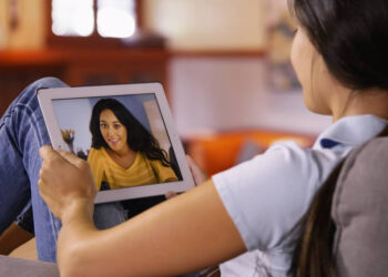 iOS 13 Beta 3 มาพร้อมฟีเจอร์ FaceTime Attention Correction ช่วยให้ผู้ใช้สบตากันระหว่างสนทนา