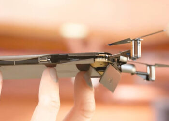 Flight Mode ของจริง!! ชมคอนเซ็ปต์ iPhone 11 แปลงร่างเป็น Drone บินได้ ควบคุมผ่าน Apple Watch