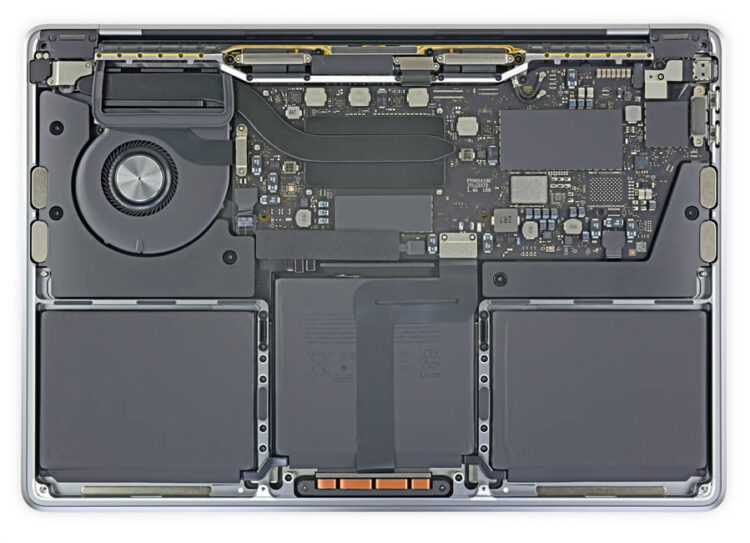 ชำแหละ!! MacBook Pro รุ่น 13 นิ้ว 2019 พบแบตเตอรี่ใหญ่ขึ้น SSD ถูกบัดกรีอย่างแน่นหนา และปรับปรุงวัสดุคีย์บอร์ด