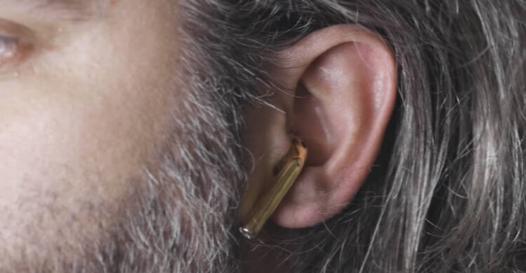 ชมกระบวนการสร้าง AirPods เวอร์ชั่นทอง 18K จากช่างจิวเวลรี่ที่มีทักษะขั้นสูง (มีคลิป!!)