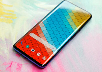 เผยภาพหลุด OnePlus 7T แสดงให้เห็นการอัพเกรดครั้งใหญ่ของนักฆ่าเรือธง