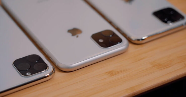 iPhone 11 จะมีแบตเตอรี่สูงสุด 3500mAh ชาร์จแบตเตอรี่ไร้สายให้ Apple Watch และ AirPods เพียงนำมาวางไว้ที่ด้านหลังตัวเครื่อง