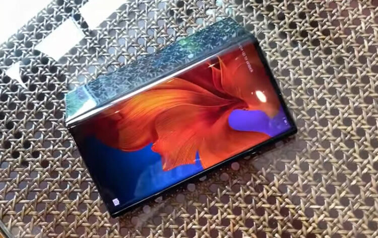 Huawei Mate X จะมาพร้อมชิป Kirin 990 กล้อง 3 ตัว คล้าย P30 Pro (ชมคลิป!!)