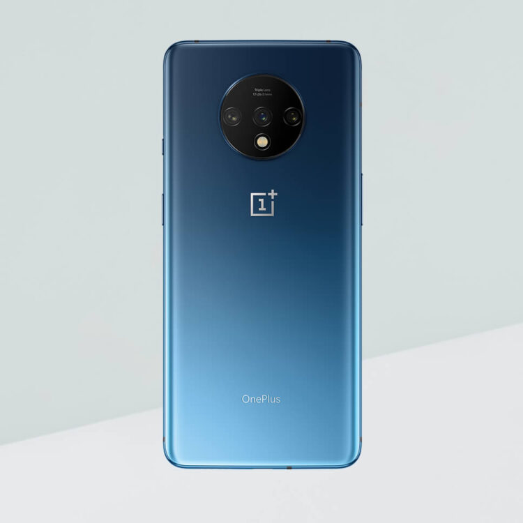 OnePlus 7T ถูกแชร์ภาพเรนเดอร์ทางการออกมาแล้ว แต่เผยให้เห็นเฉพาะด้านหลัง มาพร้อมกล้อง 3 ตัว