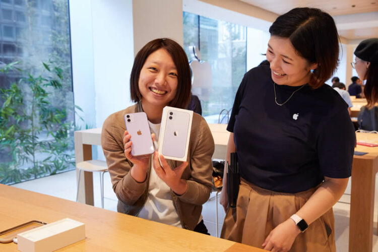 iPhone 11 series และ Apple Watch Series 5 พร้อมวางจำหน่ายแล้วที่ Apple Store เริ่มตั้งแต่วันนี้เป็นต้นไป