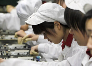 Foxconn ซัพพลายเออร์หลักของ Apple ถูกกล่าวหาว่าละเมิดกฎหมายแรงงาน เพื่อเร่งผลิต iPhone 11