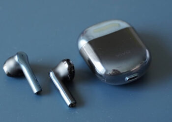 Vivo อาจจะเปิดตัวหูฟังไร้สาย TWS Earphone พร้อมกับ NEX 3 ในวันที่ 16 กันยายนนี้ มีภาพหลุดออกมาแล้ว