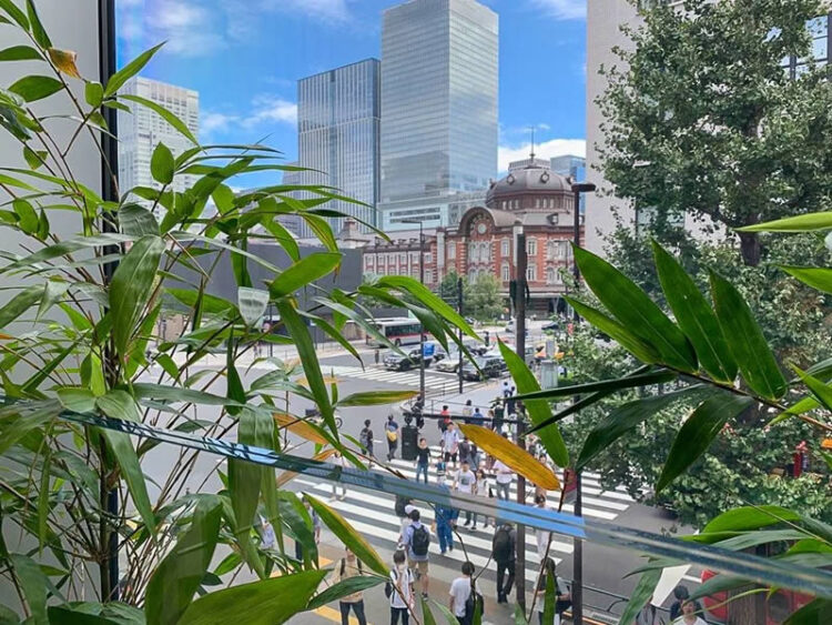 ชมบรรยากาศ Apple Store สาขา Marunouchi ใหม่ล่าสุดในญี่ปุ่นอยู่ใกล้สถานีโตเกียว