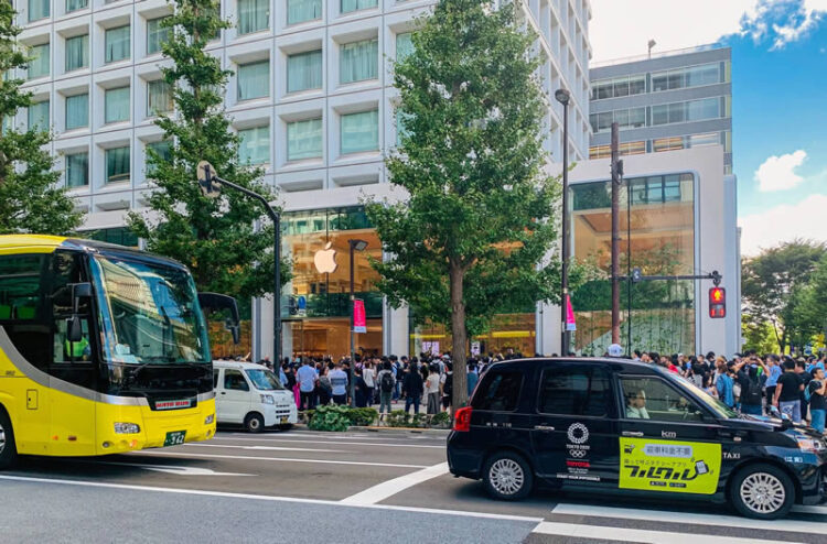 ชมบรรยากาศ Apple Store สาขา Marunouchi ใหม่ล่าสุดในญี่ปุ่นอยู่ใกล้สถานีโตเกียว