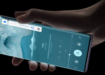 Huawei อธิบายถึงวิธีป้องกันฝ่ามือไปสัมผัสหน้าจอ Mate 30 Pro โดยไม่ได้ตั้งใจ