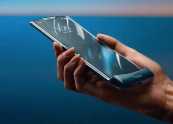 Motorola Razr เปิดตัวแล้ว!! มาในรูปแบบสมาร์ทโฟนพับจอได้ ราคาราว 45,320 บาท วางขายเดือนมกราคม 2020