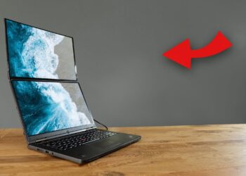 ล้ำไปอีก!! ชมคลิปสร้างแล็ปท็อป 2 หน้าจอ ด้วยการเพิ่มจอที่ 2 ไว้ด้านบน สามารถพับได้