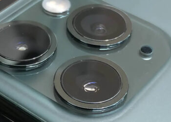 เผยวิธีแปลง iPhone รุ่นเก่า ให้กลายเป็น iPhone 11 Pro ด้วยงบราว 150 บาท (ชมคลิป!!)