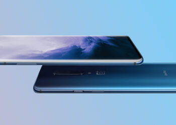 ชมเครื่องจริง OnePlus 8 Pro เจาะรูบอกหน้าจอ เลือกอัตราการรีเฟรชจอ ได้ทั้ง 120Hz, 90Hz และ 60Hz