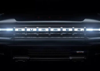 GM ประกาศนำรถปิกอัพ Hummer กลับเข้าสู่ตลาดอีกครั้ง ด้วยพลังไฟฟ้า 1,000 แรงม้า เปิดตัวพฤษภาคมนี้