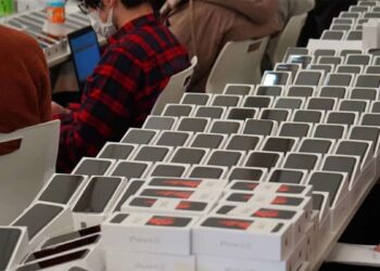 ทางการญี่ปุ่นส่ง iPhone จำนวน 2,000 เครื่อง ให้กับผู้โดยสารที่มากับเรือสำราญ แต่ถูกกักตัวไว้เพื่อคัดกรองผู้ติดเชื้อ COVID-19