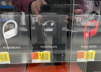 Powerbeats 4 โผล่บนชั้นวางสินค้าก่อนเปิดตัวทางการ มาพร้อมชิป H1 แบตอึดขึ้น ชาร์จไว ราคาราว 4,750 บาท
