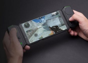 Xiaomi เปิดตัว Black Shark Gamepad คู่สำหรับแปรงร่างสมาร์ทโฟน Mi 10 series เป็นเครื่องเล่นเกม ราคาราว 1,390 บาท