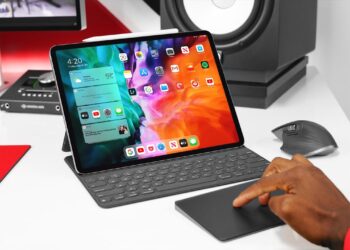 ชมคลิปแกะกล่อง พร้อมความรู้สึกแรกที่ได้สัมผัส iPad Pro 2020 จากเหล่า YouTuber คนดัง