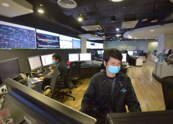 dtac เผยยอดลงทะเบียนรับเน็ตฟรี 10GB ครึ่งวันแรกประชาชนกดรับสิทธิ์เน็ตฟรีแล้วทะลุ 5 แสนราย