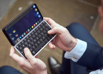 สมาร์ทโฟน Astro Slide 5G Transformer มาพร้อมคีย์บอร์ด QWERTY แบบสไลด์ รองรับ 5G และ Wi-Fi 6 ราคาราว 17,990 บาท