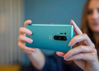 กล้องหลังของ OnePlus 8 Pro ชนะ Samsung Galaxy S20+ และ iPhone 11 Pro Max จากการทดสอบของ DXOMark