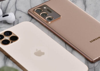 ชมคอนเซ็ปต์ iPhone 12 Pro Max สีทอง วางคู่กับ Galaxy Note 20 Ultra สี Mystic Bronze