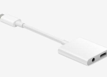 Xiaomi HiFi DAC Headphone Amplifier เพิ่มพลังเสียงให้กับการฟังเพลงบนสมาร์ทโฟน ในราคาราว 990 บาท